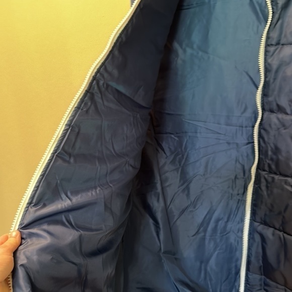 Men's Navy Quilted Vest - Picture 8 of 9